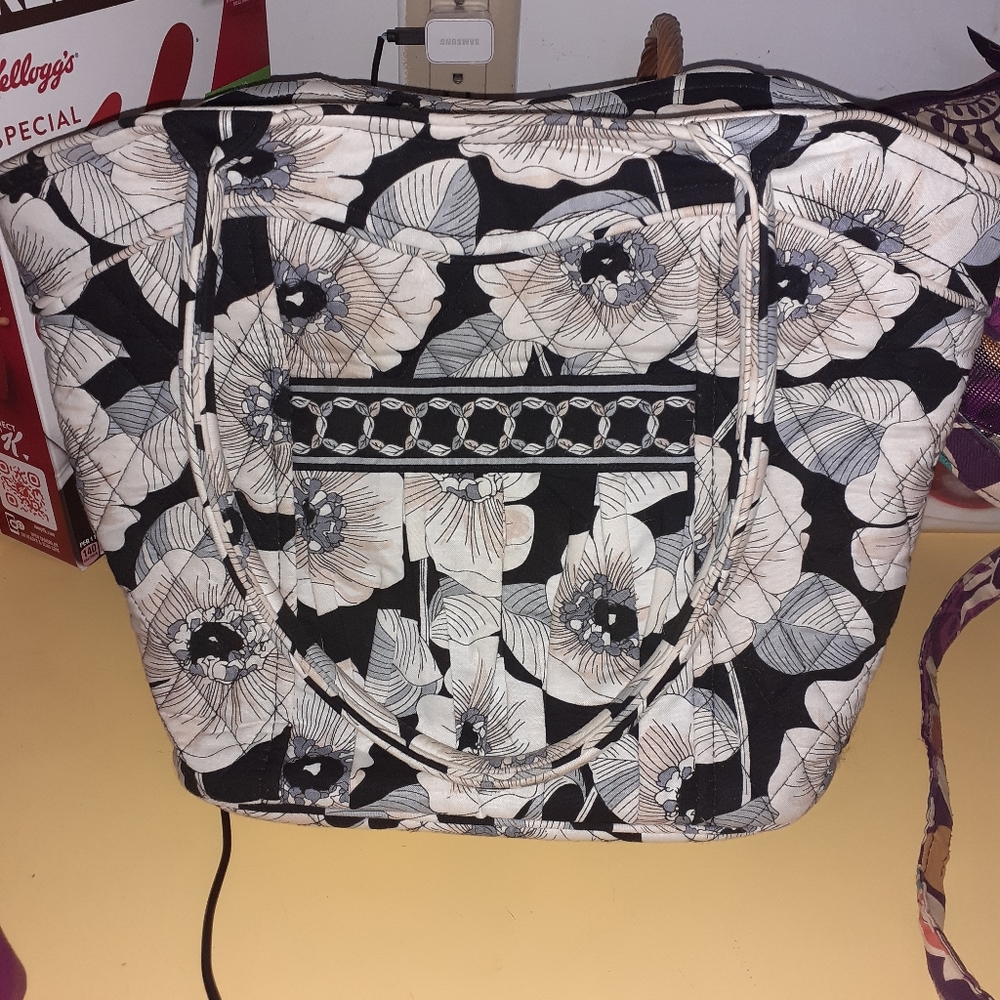 Vera Bradley Large Handbag Camillia pattern